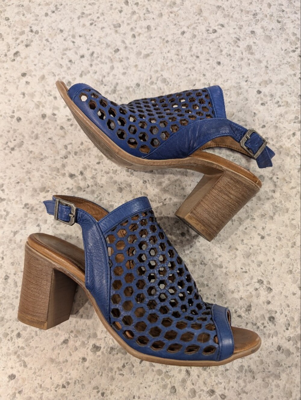 Bueno 7 Leather Chunky Heels Blue Peep Toe Mule Slingback Heeled Sandals Fishnet